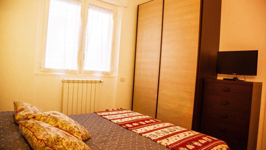 تْشيرنوسكو سول نافيلِ La Casetta B&B الغرفة الصورة